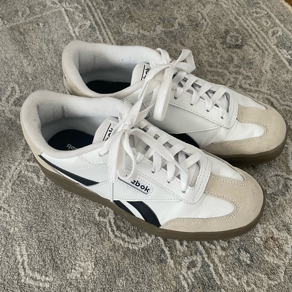 NEW Reebok Unisex-Adult Smash Edge Sneaker (Size M6 W7 EUR37.5)